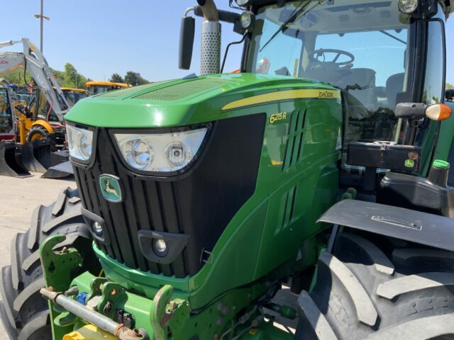 John Deere 6215R Tractor (ST23125)