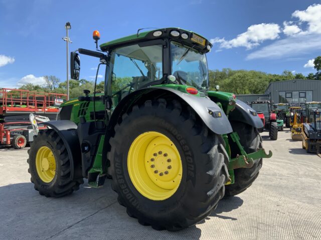 John Deere 6215R Tractor (ST23353)