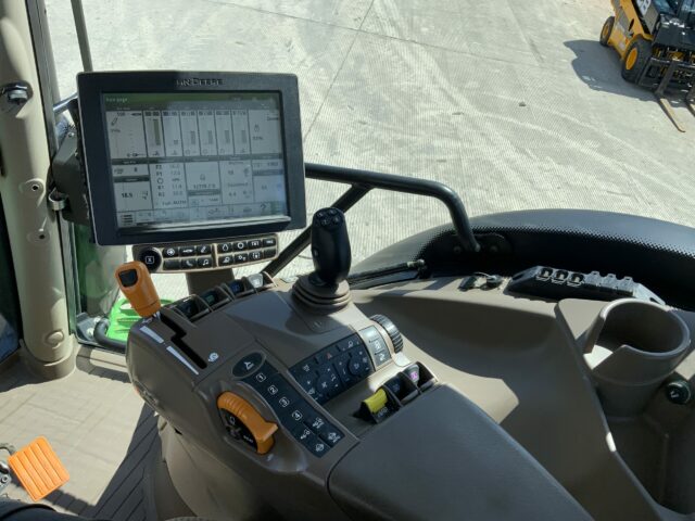 John Deere 6215R Tractor (ST23353)