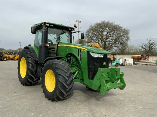 John Deere 8270R Tractor (ST21773)