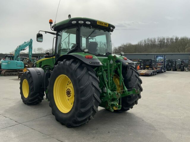 John Deere 8270R Tractor (ST21773)