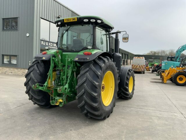 John Deere 8270R Tractor (ST21773)