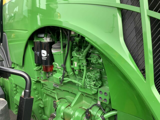John Deere 8270R Tractor (ST21773)