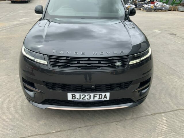 Land Rover Range Rover Sport 3.0 D300 Dynamic SE (ST16188)