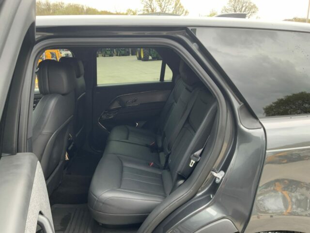 Land Rover Range Rover Sport 3.0 D300 Dynamic SE (ST16188)