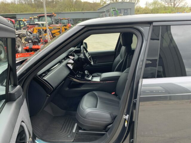 Land Rover Range Rover Sport 3.0 D300 Dynamic SE (ST16188)