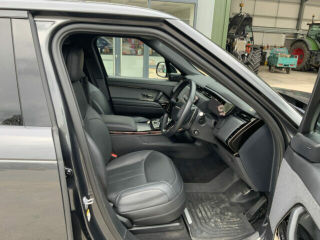 Land Rover Range Rover Sport 3.0 D300 Dynamic SE (ST16188)
