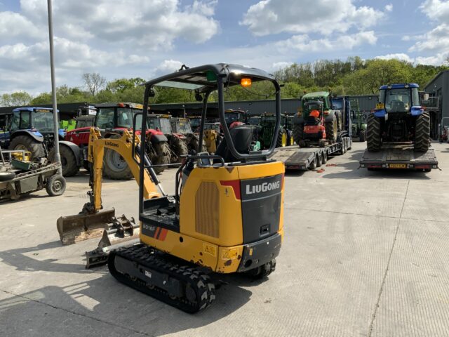Liugong 9018F Digger (ST23215)
