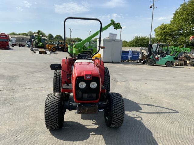 Massey Ferguson 1540 Compact Tractor (ST23249)