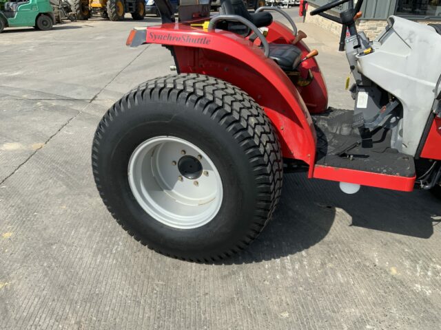 Massey Ferguson 1540 Compact Tractor (ST23249)