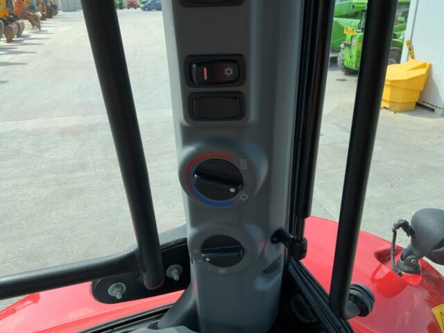 McCormick X60.20 Tractor (ST23190)
