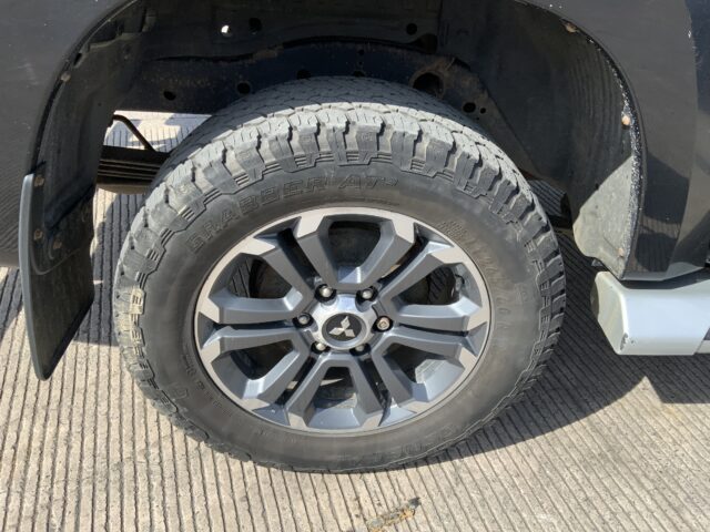 Mitsubishi L200 Trojan (ST23450)