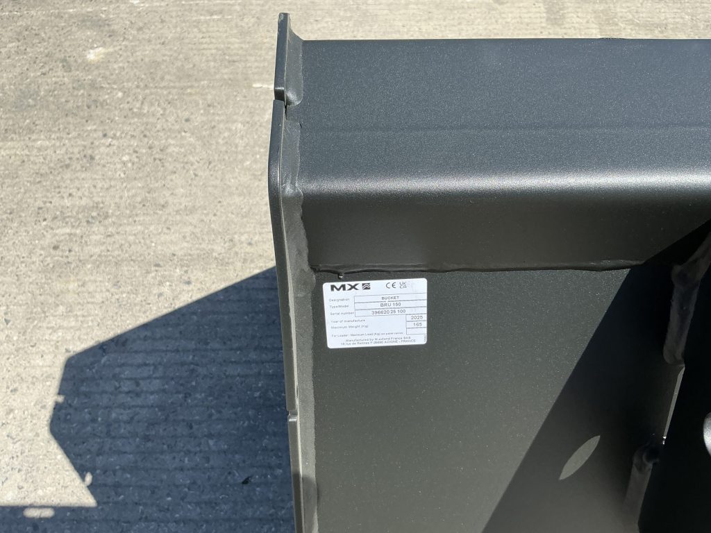 MX BRU150 Loader Bucket