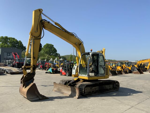 New Holland E135 SR Digger (ST22211)