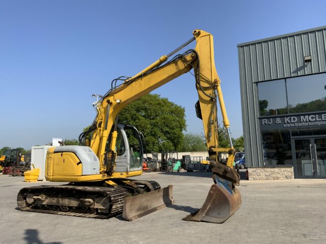New Holland E135 SR Digger (ST22211)