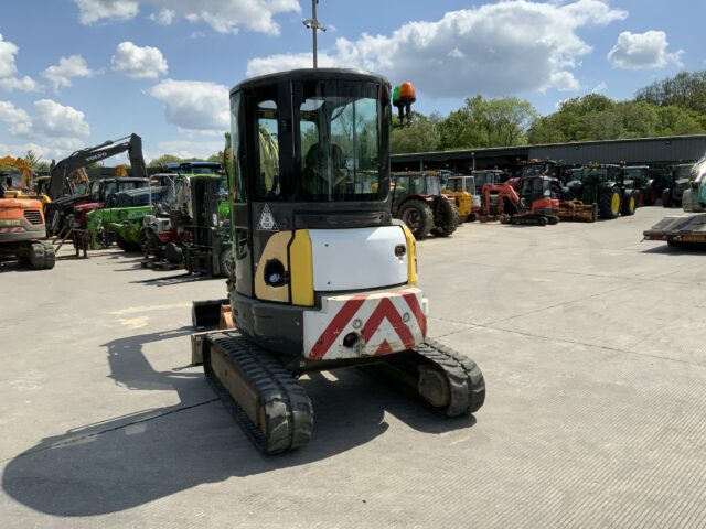 New Holland E39B SR Digger (ST22565)