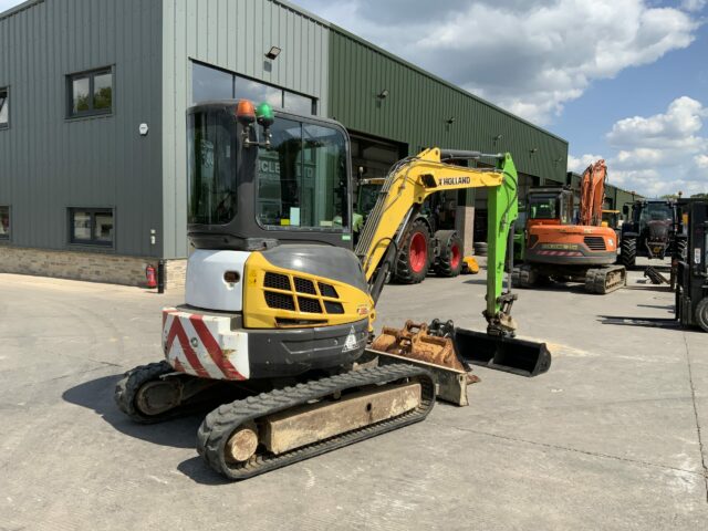 New Holland E39B SR Digger (ST22565)