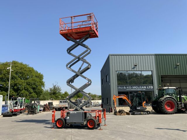 Skyjack SJ6832 Scissor Lift (ST22203)