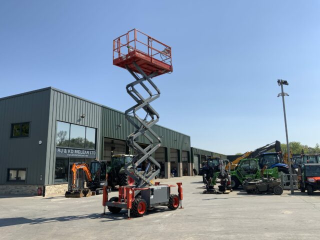 Skyjack SJ6832 Scissor Lift (ST22203)