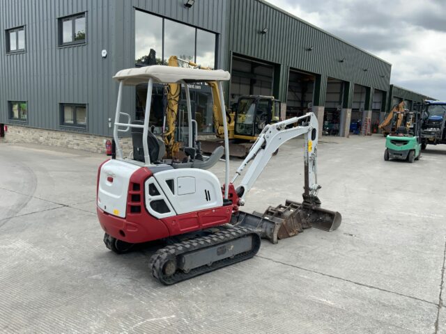 Takeuchi TB216 Digger (ST23295)