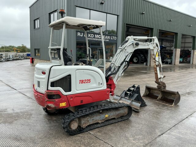 Takeuchi TB225 Canopy Digger (ST23206)