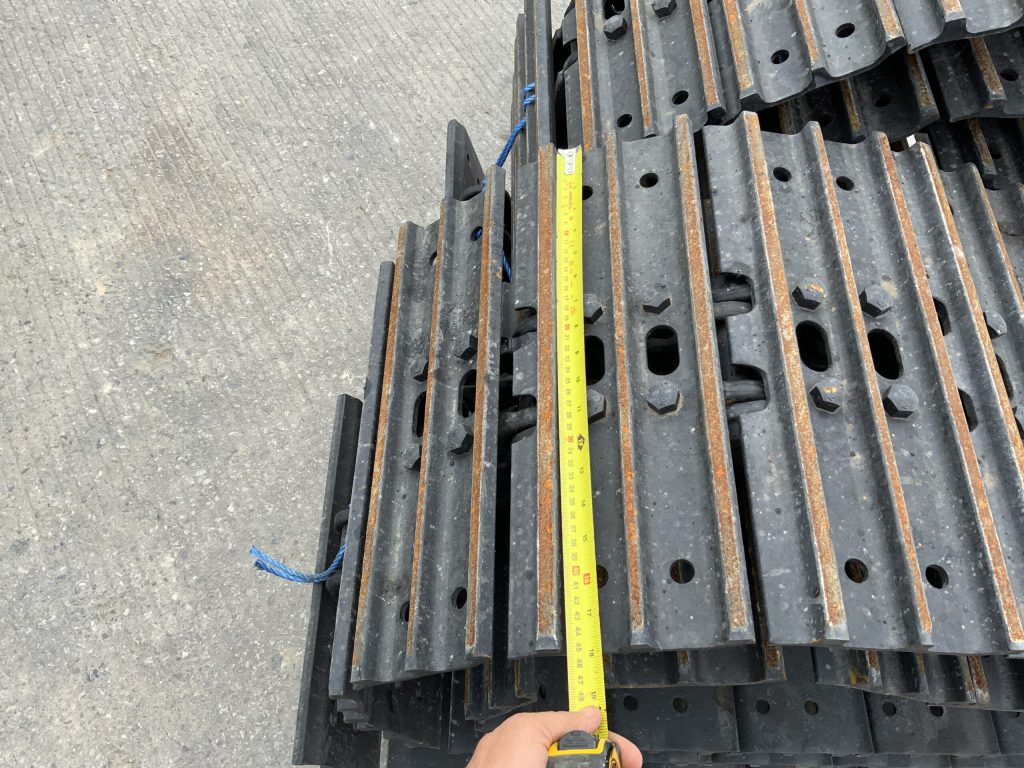 Takeuchi TB290 Steel Tracks - Unused