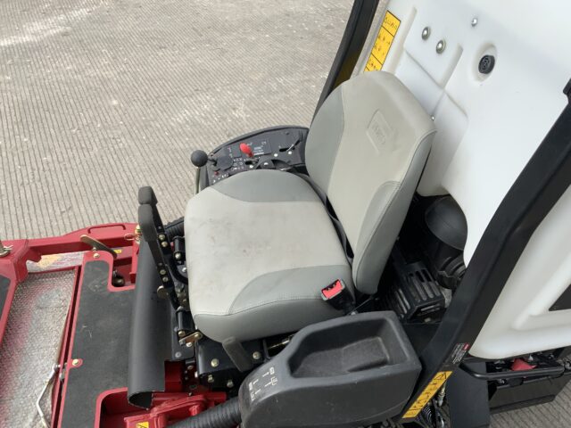 Toro Z8000 Series Lawn mower (ST21609)
