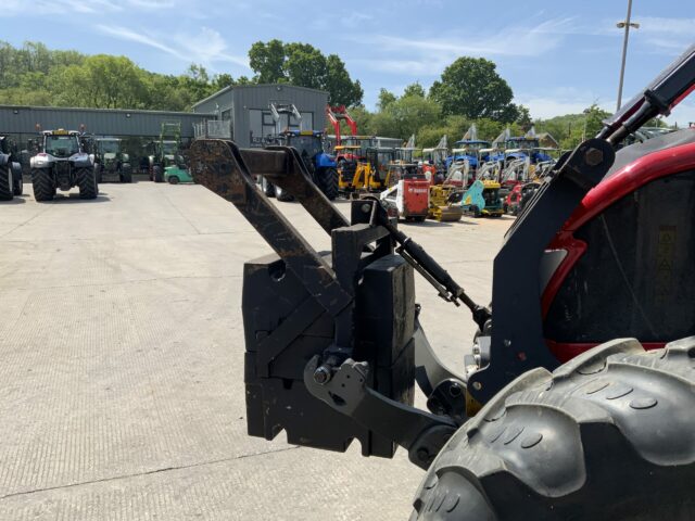 Valtra N123 Hi Tech Tractor With Roof Mounted Botex 560TL Crane (ST23285)