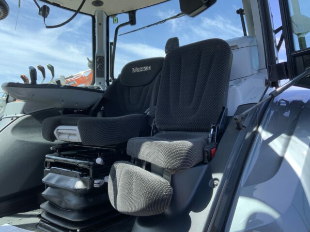 Valtra N154 Active Tractor (ST23223)