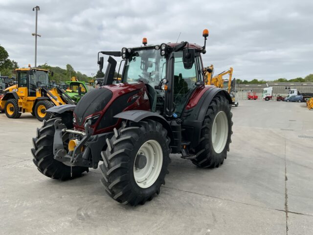 Valtra N174 Active Tractor (ST22969)