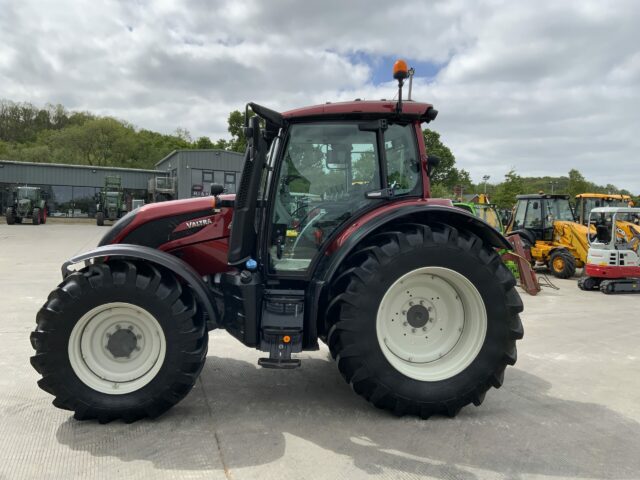 Valtra N174 Active Tractor (ST22969)
