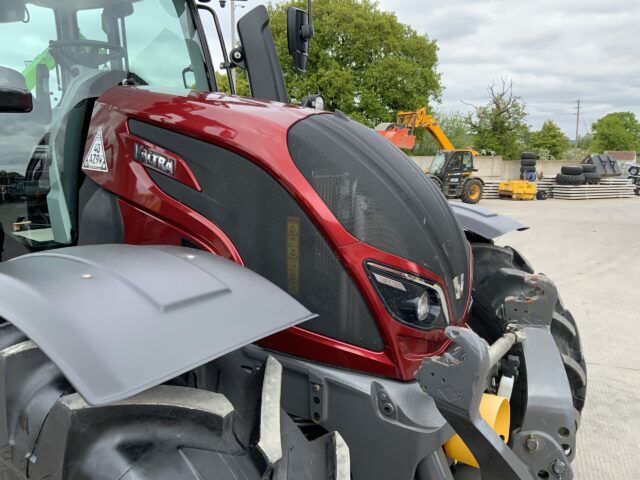 Valtra N174 Active Tractor (ST22969)