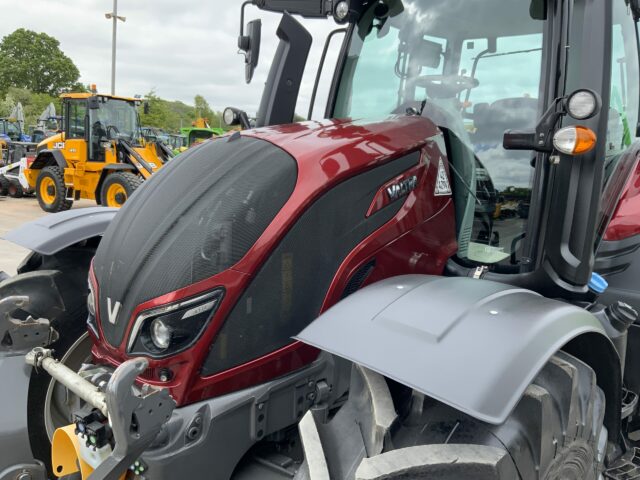 Valtra N174 Active Tractor (ST22969)