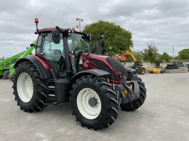 Valtra N174 Active Tractor (ST22969)