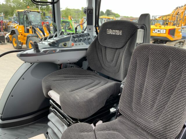 Valtra N174 Active Tractor (ST22969)