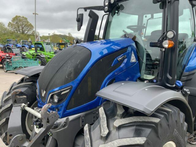 Valtra N174 Active Tractor (ST23159)