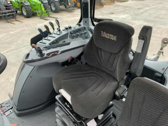Valtra N174 Active Tractor (ST23159)