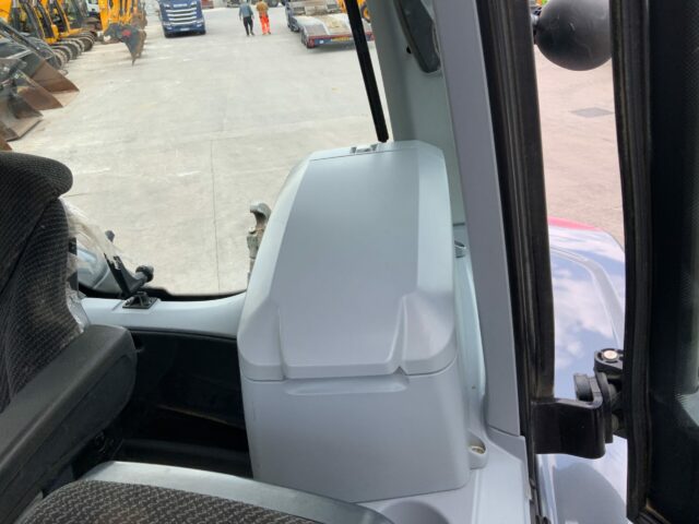 Valtra T174 Active Tractor (ST23168)