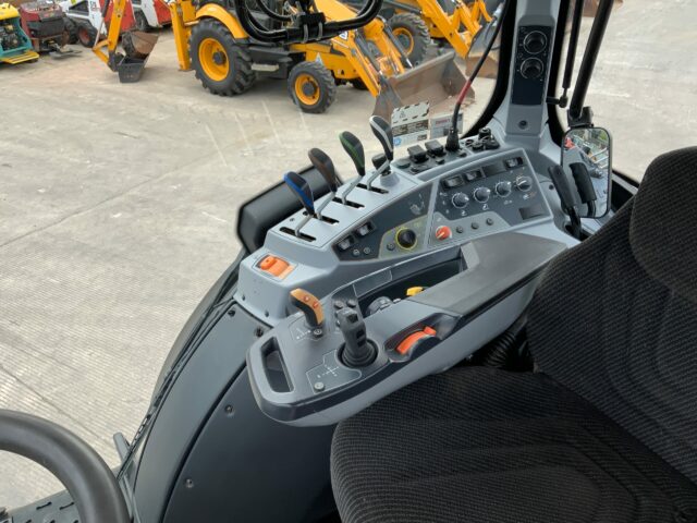 Valtra T174 Active Tractor (ST23168)