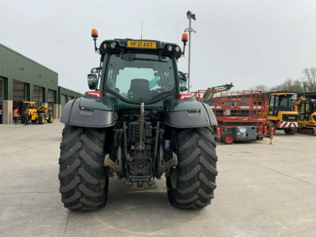Valtra T214 Versu Unlimited Tractor (ST22268)