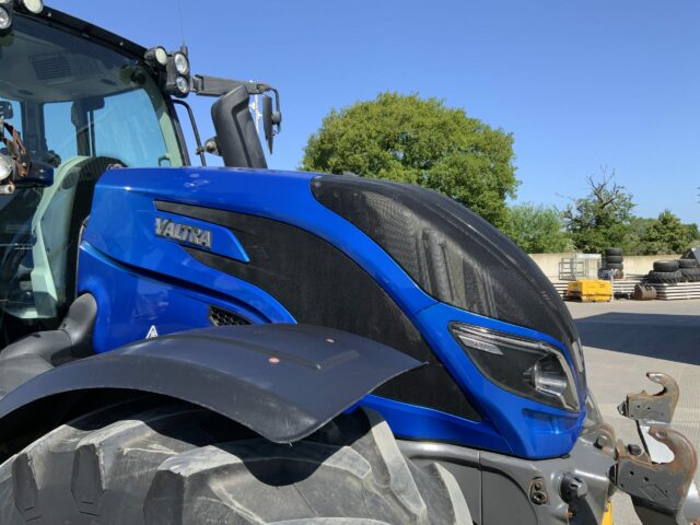 Valtra T234 Direct Twin track Reverse Drive Tractor (ST23213)
