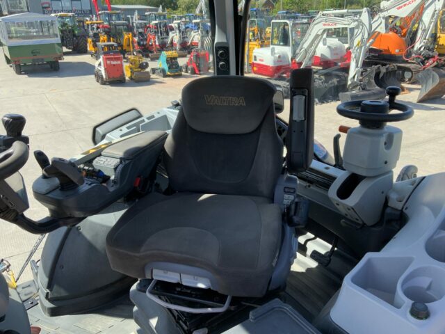 Valtra T234 Direct Twin track Reverse Drive Tractor (ST23213)