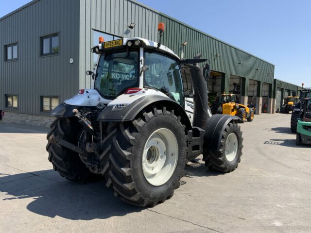 Valtra T234 Versu Twin Track Reverse Drive (ST23094)