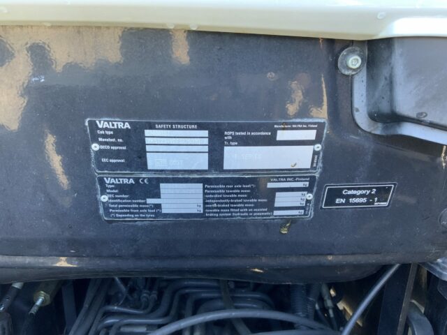 Valtra T234 Versu Twin Track Reverse Drive (ST23094)