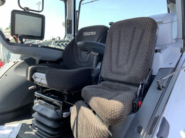 Valtra T234 Versu Twin Track Reverse Drive (ST23094)