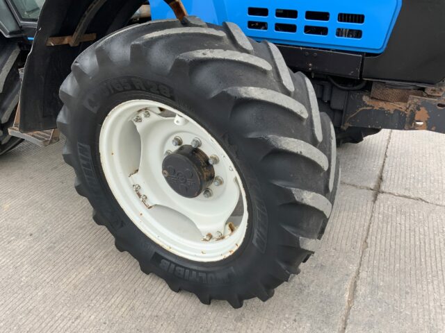 Valtra/Valmet 6800 Tractor (ST23222)