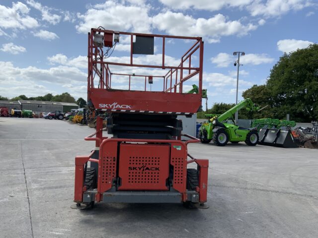 Sky Jack SJ9250RT Scissor Lift (ST22202)