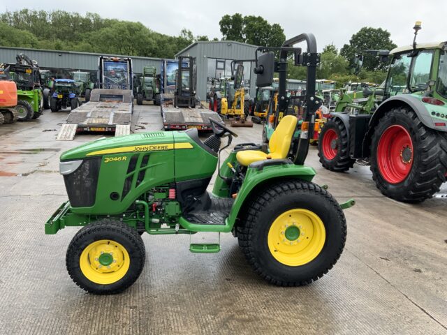 John Deere 3046R Compact Tractor (ST23525)