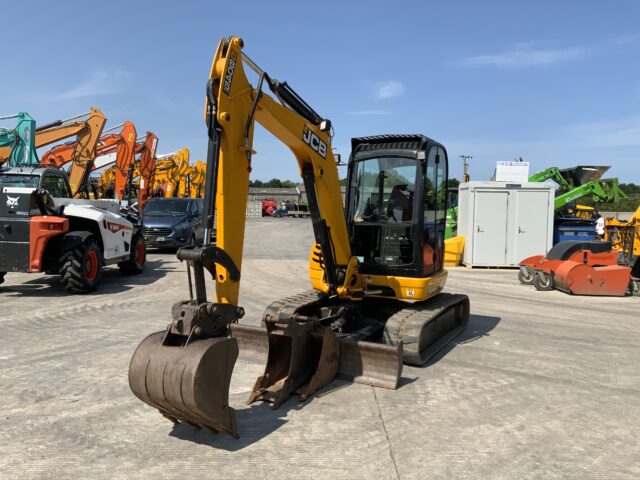 JCB 8045 ZTS Digger (ST23643)
