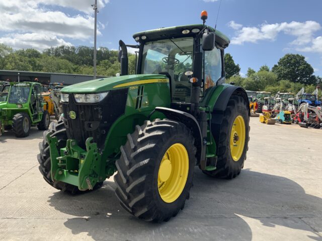 John Deere 7250R Tractor (ST23494)